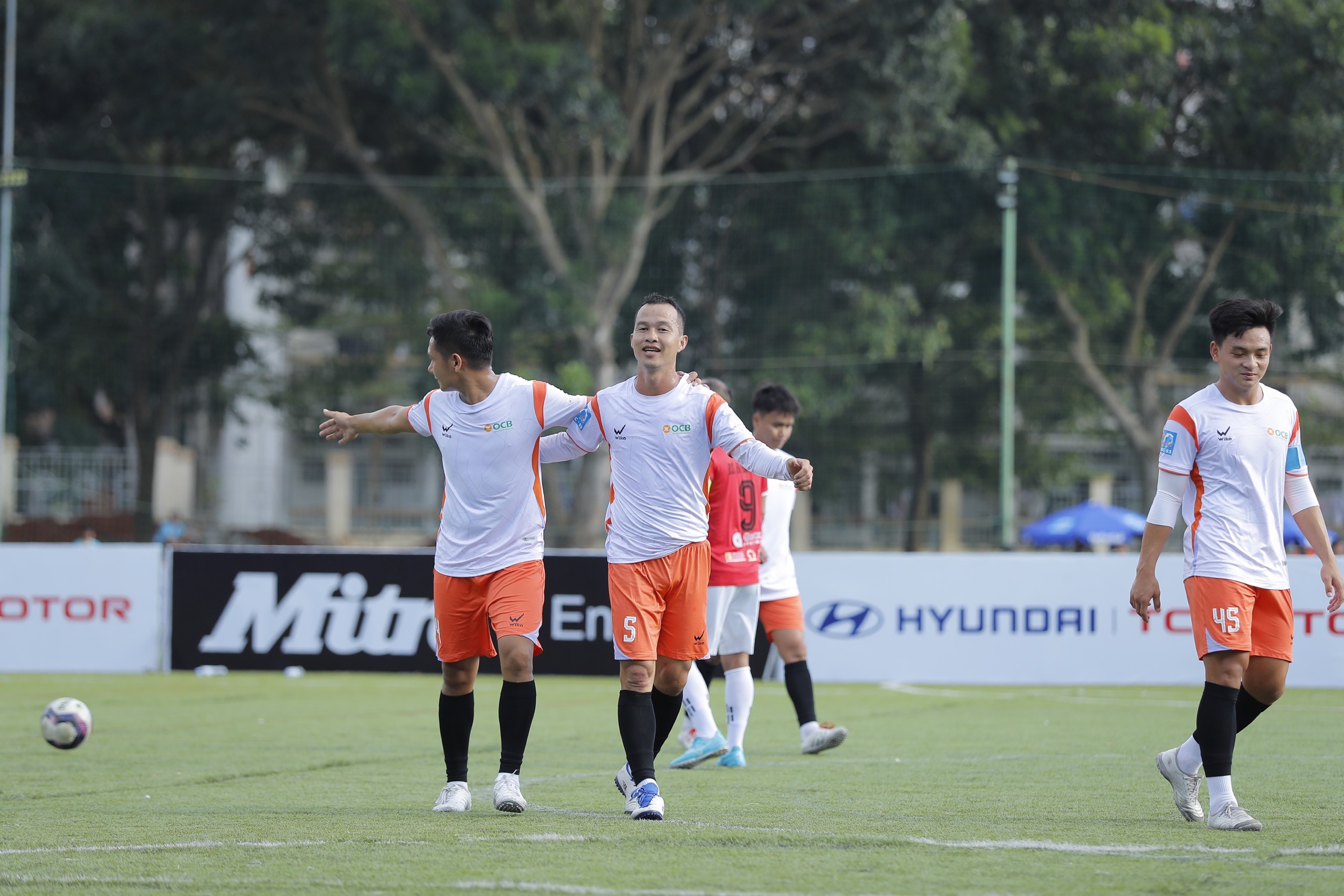 Bác Sĩ Hà Đà Lạt 1-9 OCB Đắk Lắk: 3 điểm đầu tiên của “đội bóng nhà băng”